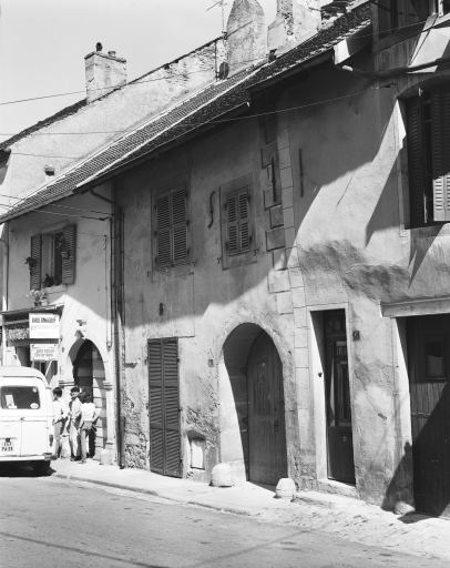 Façade antérieure. © Dominique Dominguez / Région Bourgogne-Franche-Comté, Inventaire du patrimoine - 1980