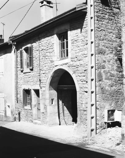 Façade antérieure. © Dominique Dominguez / Région Bourgogne-Franche-Comté, Inventaire du patrimoine - 1980