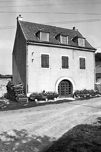 Vue d'ensemble. © Dominique Dominguez / Région Bourgogne-Franche-Comté, Inventaire du patrimoine - 1980