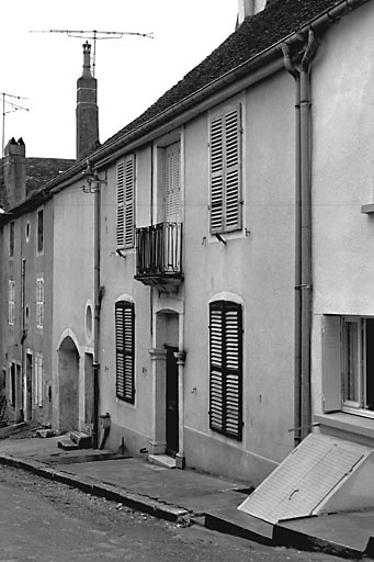 Façade antérieure. © Dominique Dominguez / Région Bourgogne-Franche-Comté, Inventaire du patrimoine - 1980