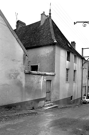Façade sur rue. © Dominique Dominguez / Région Bourgogne-Franche-Comté, Inventaire du patrimoine - 1980