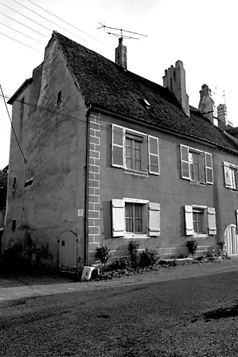 Façade antérieure. © Dominique Dominguez / Région Bourgogne-Franche-Comté, Inventaire du patrimoine - 1980 Façade antérieure. © Dominique Dominguez / Région Bourgogne-Franche-Comté, Inventaire du patrimoine - 1980