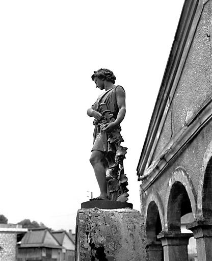 Vue de profil droit. © Yves Sancey / Région Bourgogne-Franche-Comté, Inventaire du patrimoine - 1981