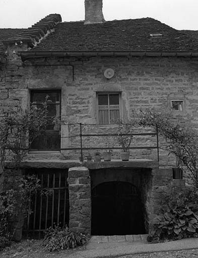 Façade antérieure : habitation. © Yves Sancey / Région Bourgogne-Franche-Comté, Inventaire du patrimoine - 1981