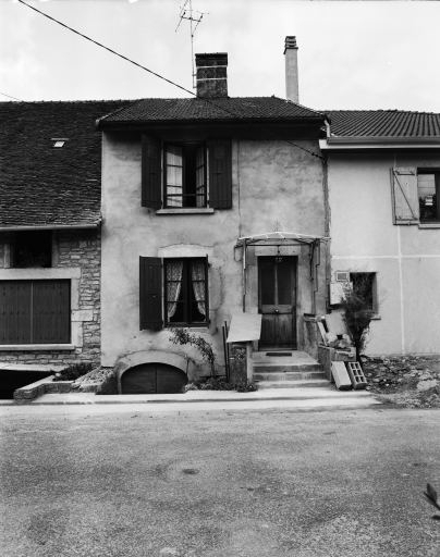 Façade antérieure. © Yves Sancey / Région Bourgogne-Franche-Comté, Inventaire du patrimoine - 1981