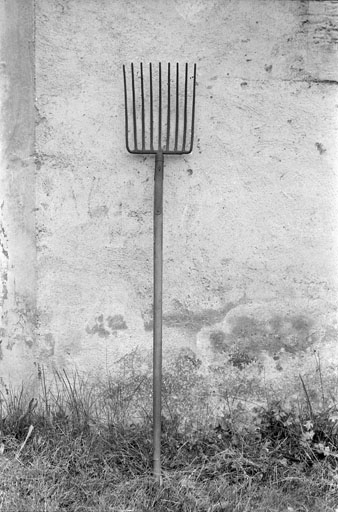Fourche à coke. © Dominique Dominguez / Région Bourgogne-Franche-Comté, Inventaire du patrimoine - 1981