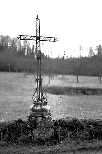 Vue d'ensemble. © Yves Sancey / Région Bourgogne-Franche-Comté, Inventaire du patrimoine, 1981 - 1981 Vue d'ensemble. © Yves Sancey / Région Bourgogne-Franche-Comté, Inventaire du patrimoine, 1981 - 1981