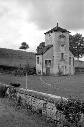 Le pigeonnier. © Bernard Lardière / Région Bourgogne-Franche-Comté, Inventaire du patrimoine - 1981