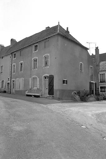 Vue d'ensemble. © Bernard Lardière / Région Bourgogne-Franche-Comté, Inventaire du patrimoine - 1981