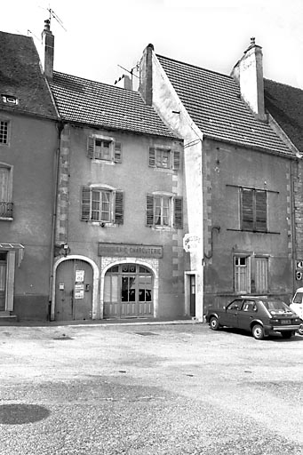 Façade antérieure. © Bernard Lardière / Région Bourgogne-Franche-Comté, Inventaire du patrimoine - 1981