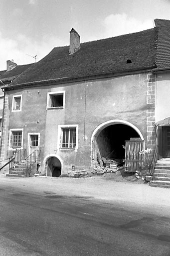 Vue d'ensemble. © Bernard Lardière / Région Bourgogne-Franche-Comté, Inventaire du patrimoine - 1981