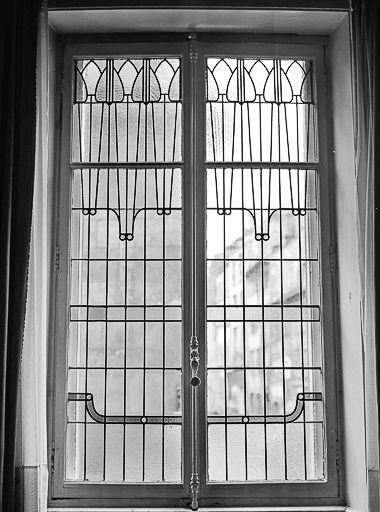 Fenêtre à deux battants. © Jean-Luc Ligier / Région Bourgogne-Franche-Comté, Inventaire du patrimoine - 1982