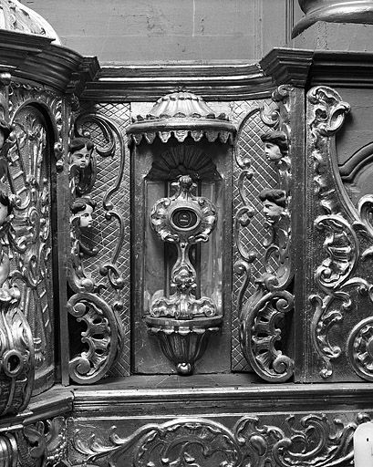Vue générale d'un reliquaire. © Yves Sancey / Région Bourgogne-Franche-Comté, Inventaire du patrimoine - 1982