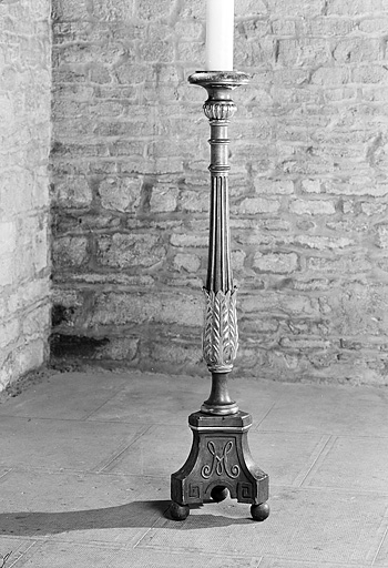 Vue générale d'un chandelier. © Yves Sancey / Région Bourgogne-Franche-Comté, Inventaire du patrimoine - 1982