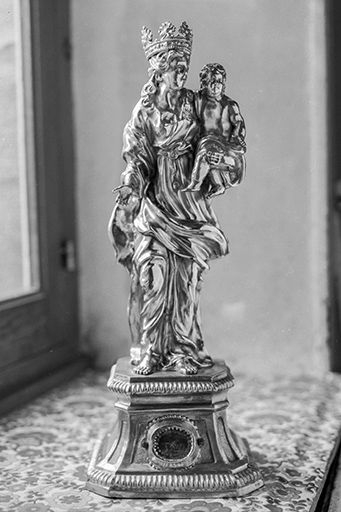 Vierge à l'Enfant vue de face. © Yves Sancey / Région Bourgogne-Franche-Comté, Inventaire du patrimoine - 1982