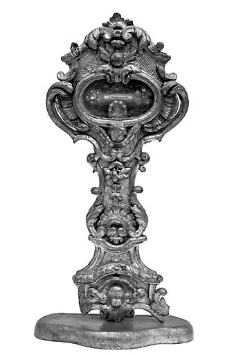 Vue du reliquaire-monstrance III. © Yves Sancey / Région Bourgogne-Franche-Comté, Inventaire du patrimoine - 1982