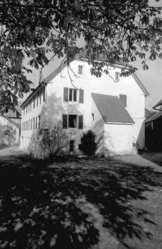 Pignon droit de l'habitation actuelle. © Bernard Lardière / Région Bourgogne-Franche-Comté, Inventaire du patrimoine - 1983