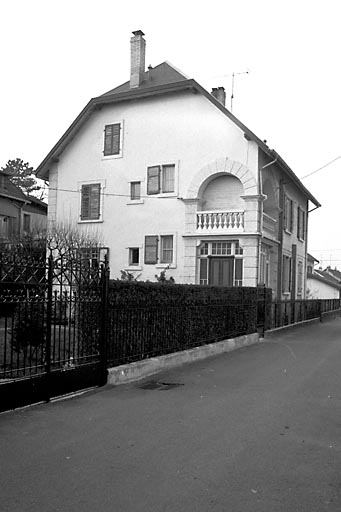 Vue de situation. © Bernard Lardière / Région Bourgogne-Franche-Comté, Inventaire du patrimoine - 1983