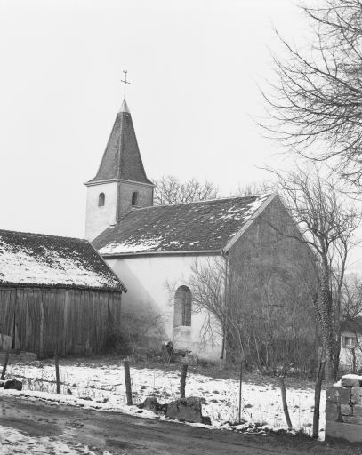 Façade droite et chevet. © Yves Sancey / Région Bourgogne-Franche-Comté, Inventaire du patrimoine - 1983