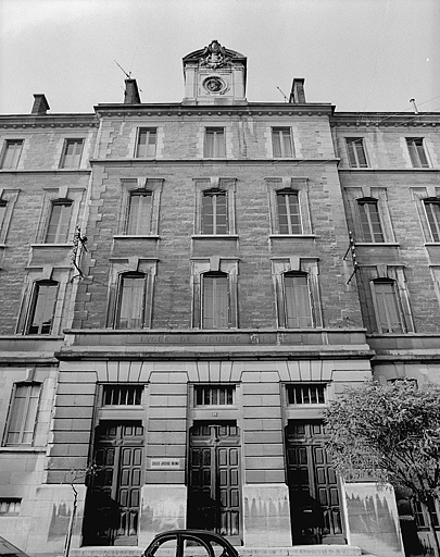 Façade antérieure, avant-corps central. © Yves Sancey / Région Bourgogne-Franche-Comté, Inventaire du patrimoine, 1983 - 1983