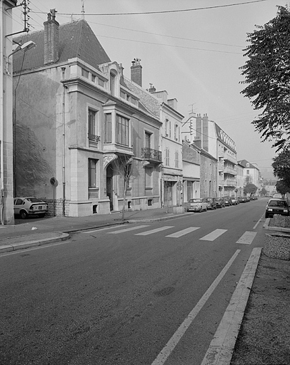 Avenue Aristide Briand. © Yves Sancey / Région Bourgogne-Franche-Comté, Inventaire du patrimoine - 1983