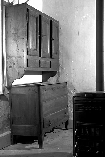 Vue d'ensemble de trois quarts gauche. © Yves Sancey / Région Bourgogne-Franche-Comté, Inventaire du patrimoine - 1983