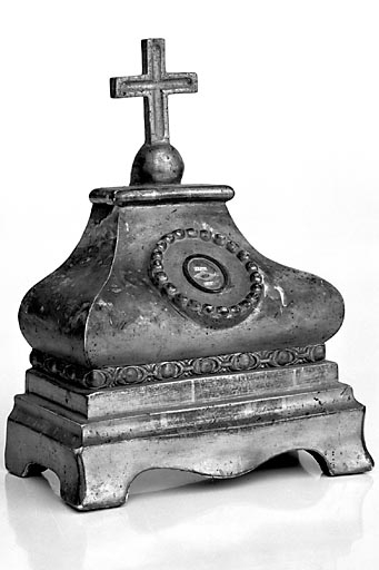 Vue d'ensemble d'un reliquaire. © Yves Sancey / Région Bourgogne-Franche-Comté, Inventaire du patrimoine - 1983