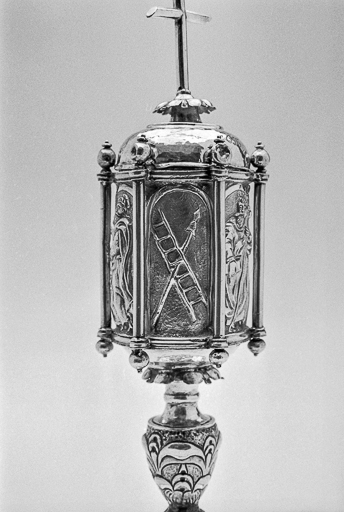 Détail : l'échelle et la lance. © Yves Sancey / Région Bourgogne-Franche-Comté, Inventaire du patrimoine - 1984