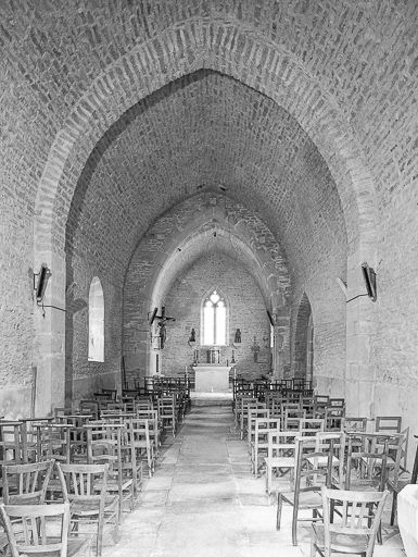 Nef et choeur vus depuis l'entrée. © Yves Sancey / Région Bourgogne-Franche-Comté, Inventaire du patrimoine - 1984