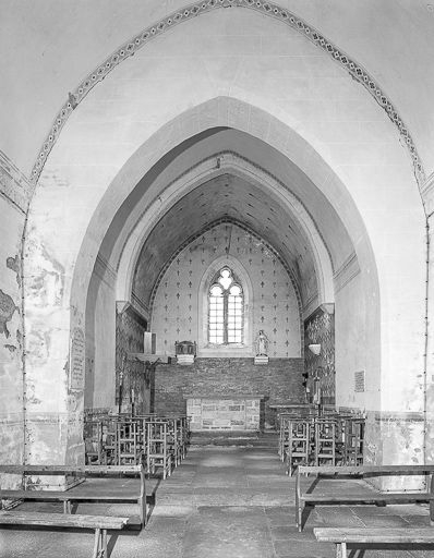 Nef et choeur vus depuis l'entrée. © Yves Sancey / Région Bourgogne-Franche-Comté, Inventaire du patrimoine - 1984