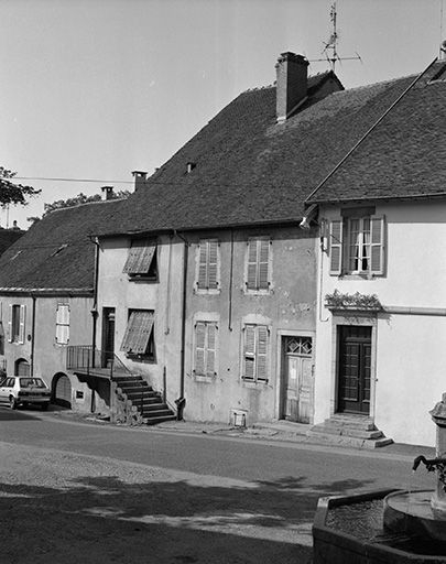 Façade antérieure. © Yves Sancey / Région Bourgogne-Franche-Comté, Inventaire du patrimoine - 1984