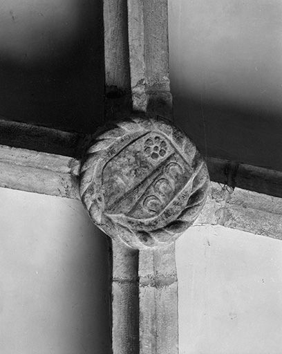 Chapelle gauche : clef de voûte. © Yves Sancey / Région Bourgogne-Franche-Comté, Inventaire du patrimoine - 1984