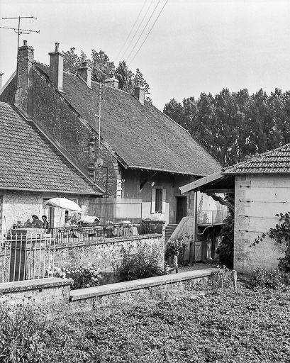 Façade antérieure. © Yves Sancey / Région Bourgogne-Franche-Comté, Inventaire du patrimoine - 1984