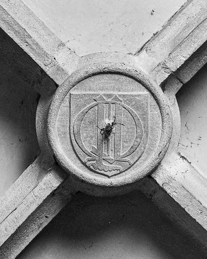 Deuxième chapelle gauche : clef de voûte. © Yves Sancey / Région Bourgogne-Franche-Comté, Inventaire du patrimoine - 1984