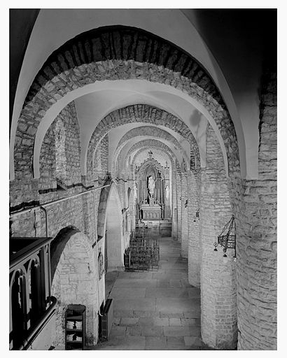 Eglise Saint-Désiré. Vaisseau latéral nord, vue générale. © Yves Sancey / Région Bourgogne-Franche-Comté, Inventaire du patrimoine - 1985