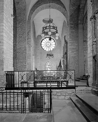 Eglise Saint-Désiré. Transfert vu depuis le bras sud. © Yves Sancey / Région Bourgogne-Franche-Comté, Inventaire du patrimoine - 1985
