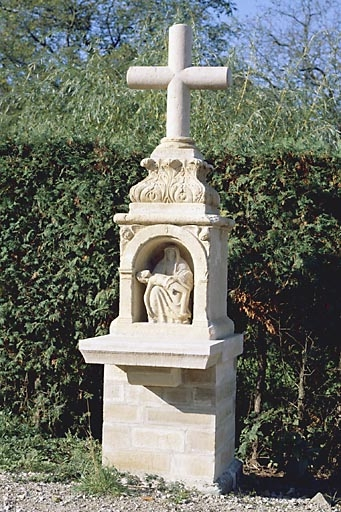 Vue de face après restauration. © Yves Sancey / Région Bourgogne-Franche-Comté, Inventaire du patrimoine - 1985 Vue de face après restauration. © Yves Sancey / Région Bourgogne-Franche-Comté, Inventaire du patrimoine - 1985