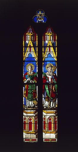 Baie 1 : saint Férréol et saint Ferjeux (?) ; armoiries surmontées de la tiare papale au tympan. © Yves Sancey / Région Bourgogne-Franche-Comté, Inventaire du patrimoine - 1986