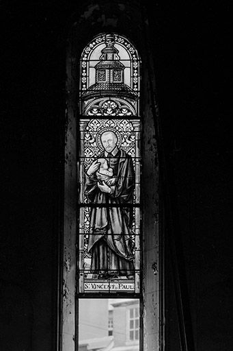 Baie 12 : saint Vincent de Paul. © Yves Sancey / Région Bourgogne-Franche-Comté, Inventaire du patrimoine - 1986