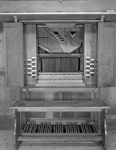 Console en fenêtre et mécanique. © Jérôme Mongreville / Région Bourgogne-Franche-Comté, Inventaire du patrimoine - 1986