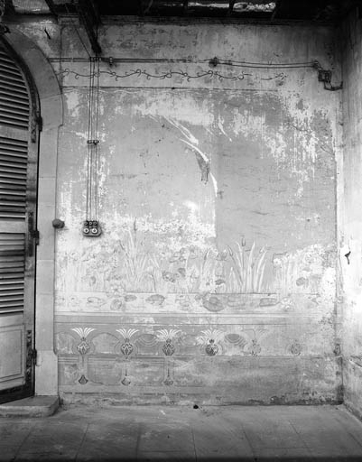 Vue intérieure de la logette (n° 1) : peinture monumentale. © Yves Sancey / Région Bourgogne-Franche-Comté, Inventaire du patrimoine - 1986