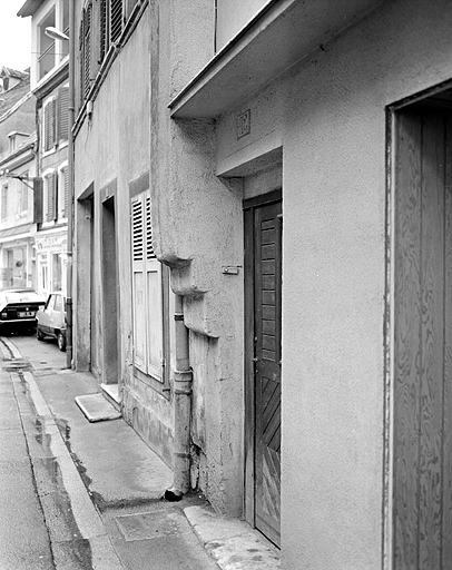 Maison 12, rue Diemer-Duperret. Mur mitoyen. 15e ou 16e siècle. © Jérôme Mongreville / Région Bourgogne-Franche-Comté, Inventaire du patrimoine - 1987