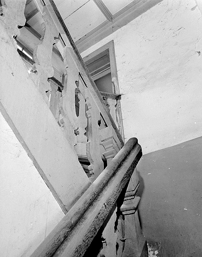 Escalier. © Jérôme Mongreville / Région Bourgogne-Franche-Comté, Inventaire du patrimoine - 1987