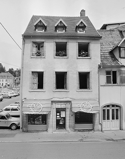 Maison 41, rue Georges-Clémenceau. Dernier quart 18e siècle. © Jérôme Mongreville / Région Bourgogne-Franche-Comté, Inventaire du patrimoine - 1987
