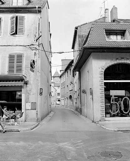 Rue Laurillard. © Jérôme Mongreville / Région Bourgogne-Franche-Comté, Inventaire du patrimoine - 1987 Rue Laurillard. © Jérôme Mongreville / Région Bourgogne-Franche-Comté, Inventaire du patrimoine - 1987