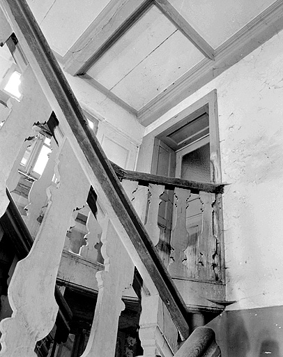 Escalier. © Jérôme Mongreville / Région Bourgogne-Franche-Comté, Inventaire du patrimoine - 1987