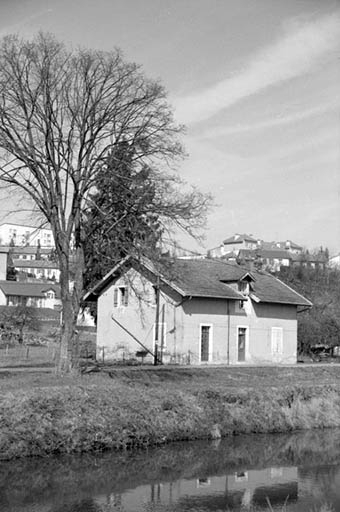 Bureau et logement d'ouvriers. © Laurent Poupard / Région Bourgogne-Franche-Comté, Inventaire du patrimoine - 1989