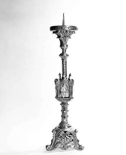 Vue d'un chandelier de face. © Jérôme Mongreville / Région Bourgogne-Franche-Comté, Inventaire du patrimoine - 1989