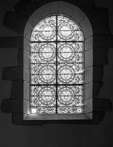 Verrière décorative de la nef. © Jérôme Mongreville / Région Bourgogne-Franche-Comté, Inventaire du patrimoine - 1989