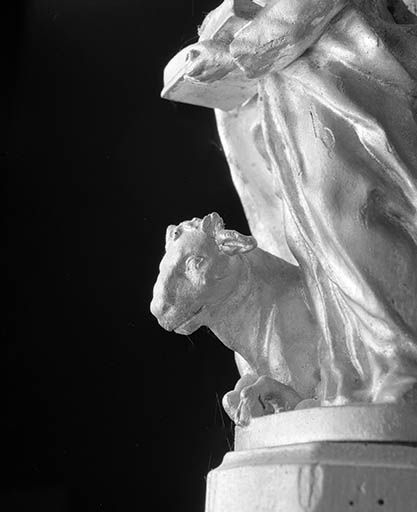 La statuette de saint Luc, le taureau. © Jérôme Mongreville / Région Bourgogne-Franche-Comté, Inventaire du patrimoine - 1989 La statuette de saint Luc, le taureau. © Jérôme Mongreville / Région Bourgogne-Franche-Comté, Inventaire du patrimoine - 1989